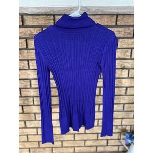 Daisy Fuentes Long Sleeve Turtleneck‎